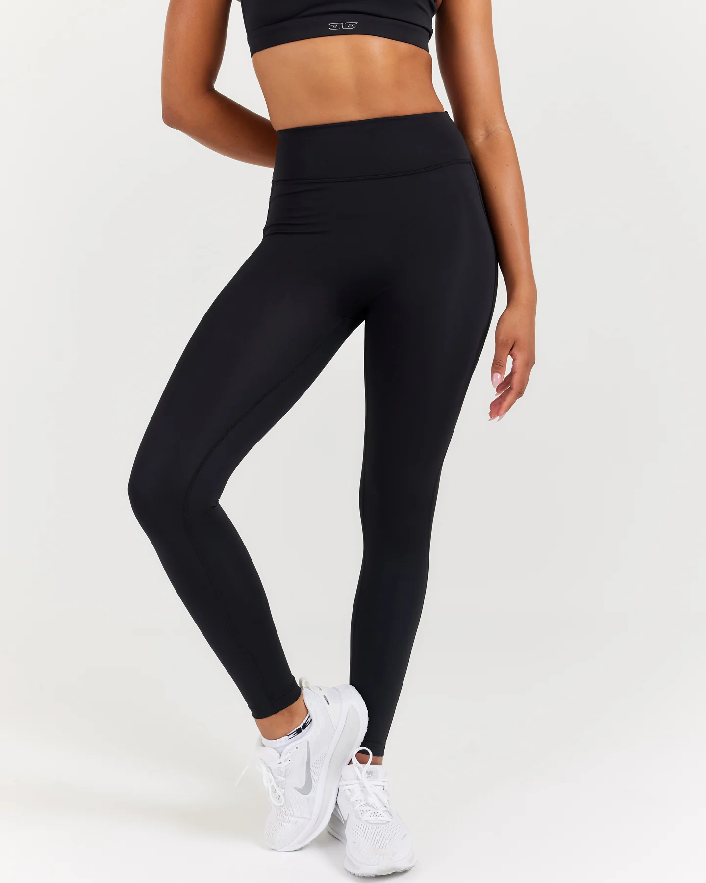 PerForm Pocket Leggings - Black