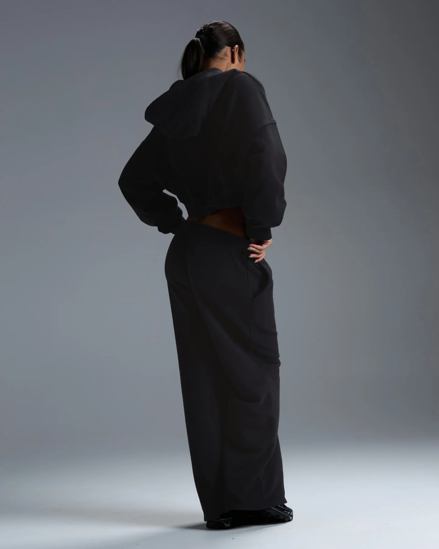 Premium Heavyweight Cropped Zip Through - Black - Image 8