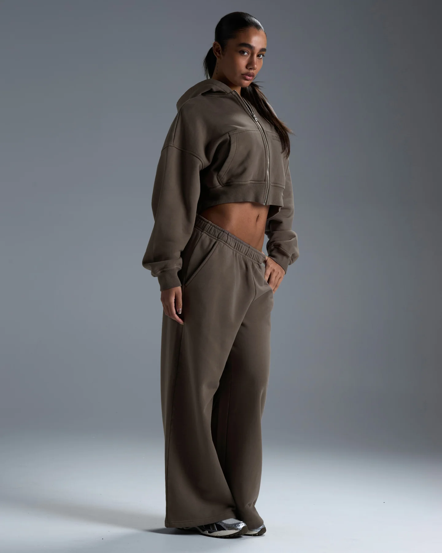 Premium Heavyweight Cropped Zip Through - Dark Taupe - Image 6