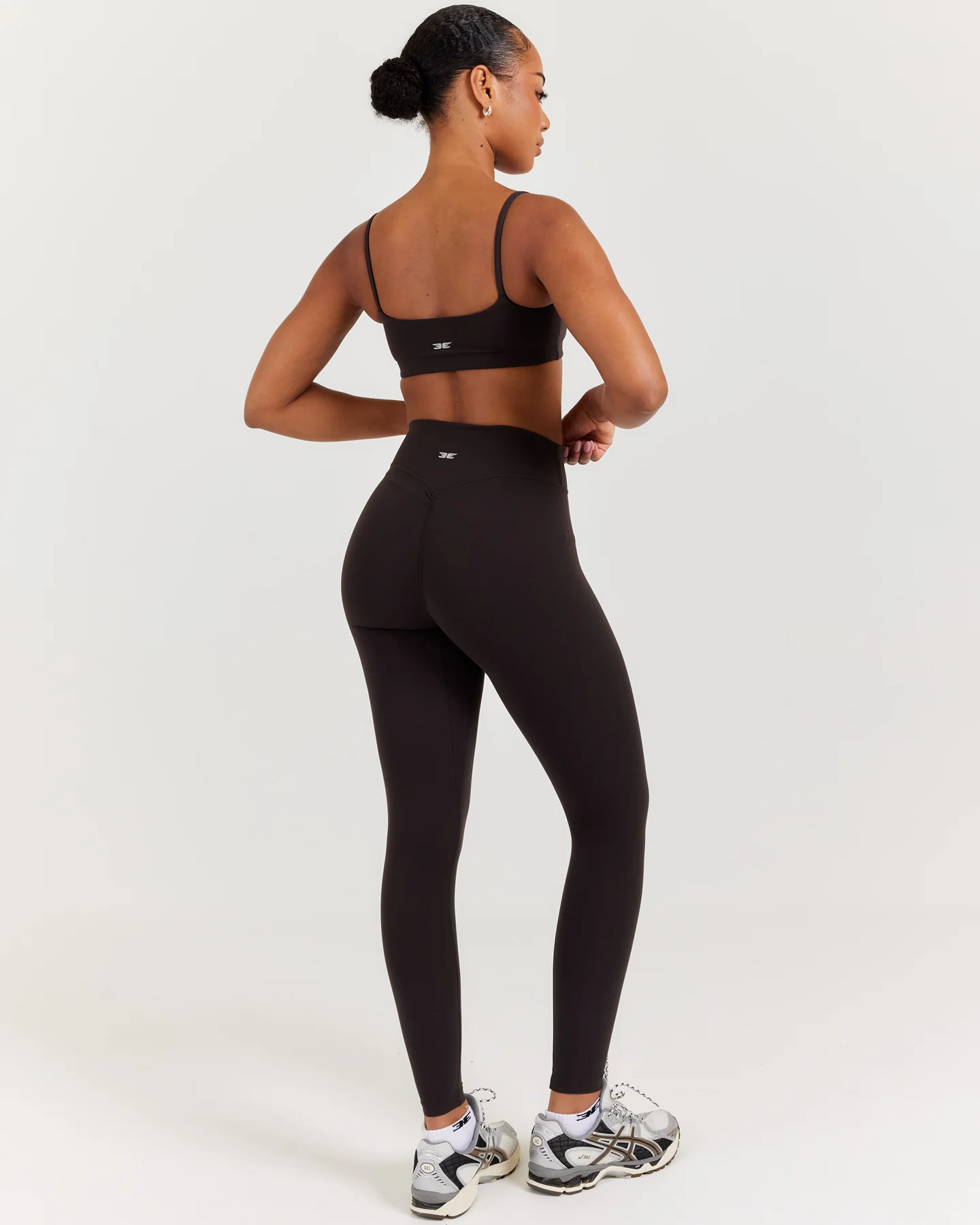 Soléa Invisible Scrunch Leggings - Coffee Bean - Image 6