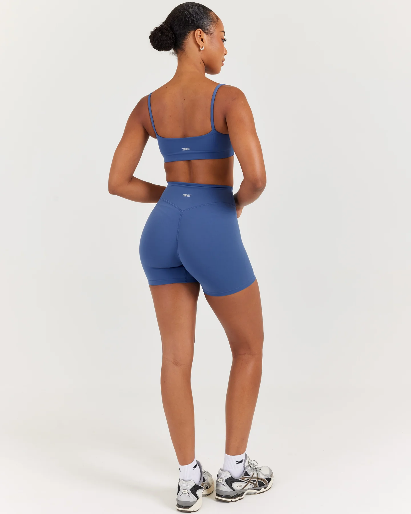 Soléa Invisible Scrunch Shorts - Mid Blue - Image 6
