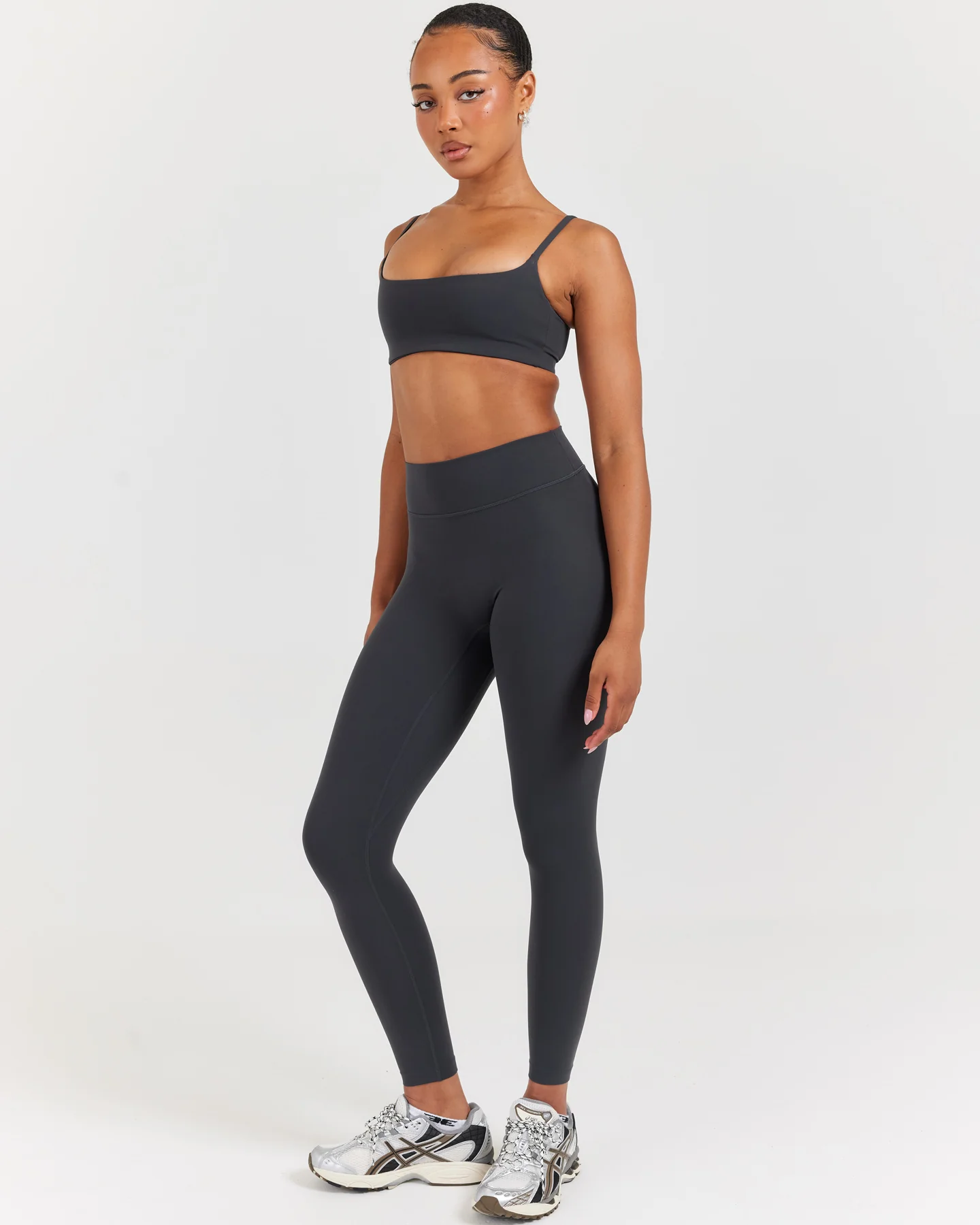 Soléa Petite Invisible Scrunch Leggings - Charcoal - Image 5