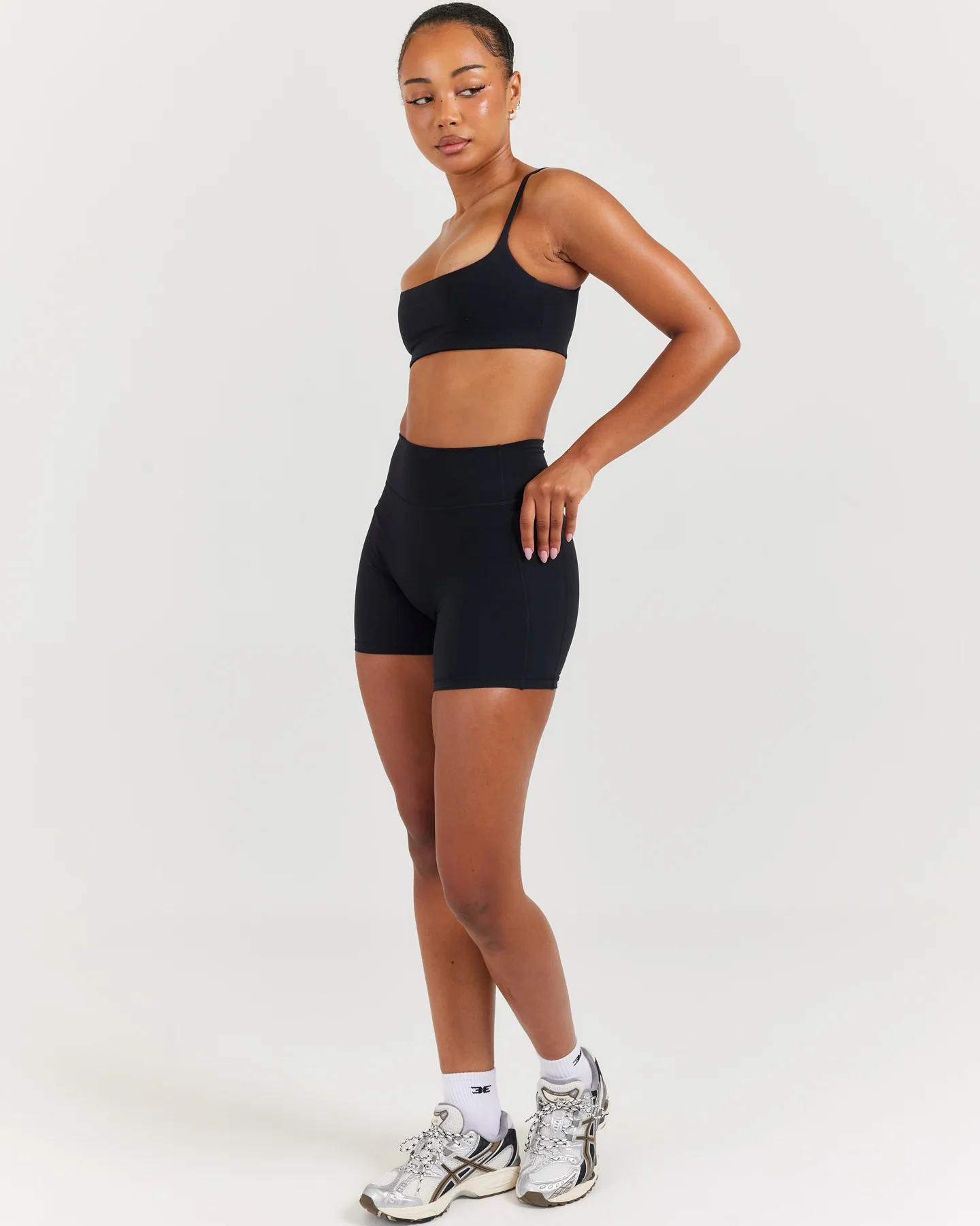 Soléa Pocket Shorts - Black - Image 7